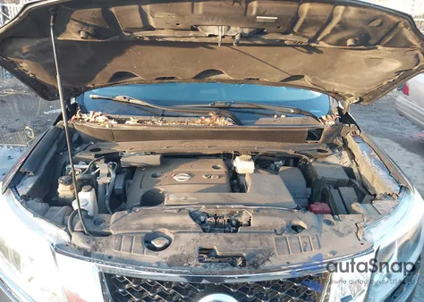 2014 Nissan Pathfinder S z USA, uszkodzony, nr VIN 5N1AR2MM5EC691000